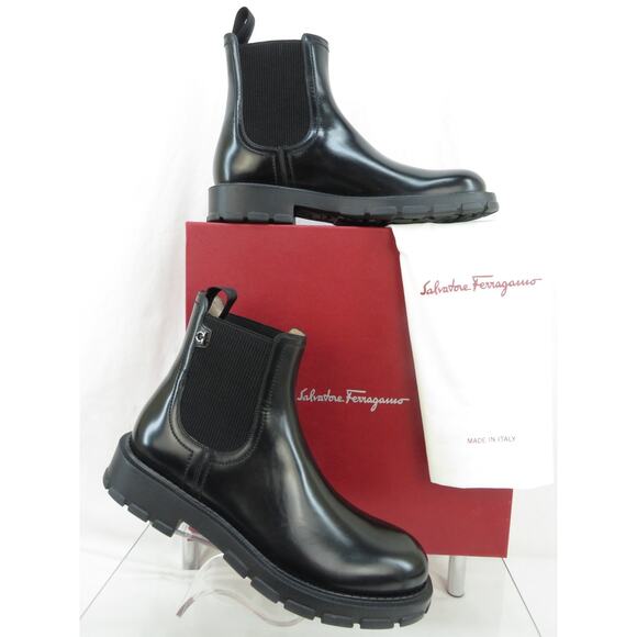 NIB FERRAGAMO IAGO BLACK LEATHER GANCINI LOGO PULL CHELSEA ANKLE BOOTS 12 EE - Picture 1 of 14